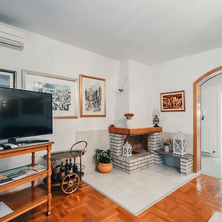 Rusticana Villa *